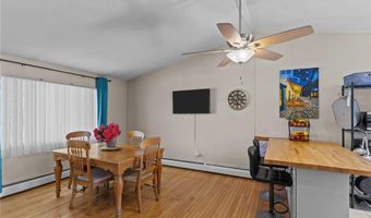 4 Clarke St, Warwick, RI 02886
