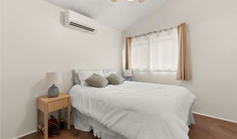 1604 Kanapuu Dr, Kailua, HI 96734