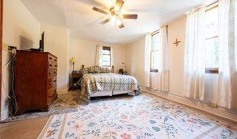664 Monroe Ave, Angola, NY 14006
