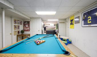 2460 Mershon Dr, Ann Arbor, MI 48103