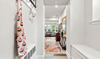 49 W SKIPPACK Pike, Ambler, PA 19002