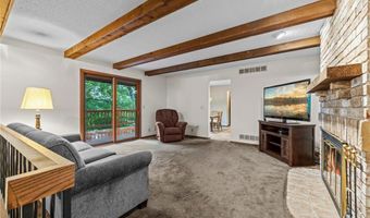 1267 Nursery Hill Ln, Arden Hills, MN 55112