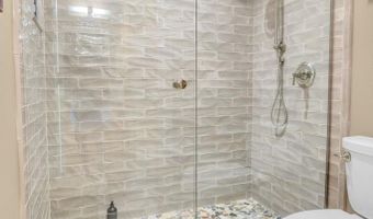 21390 Sheffield Ct, Abingdon, VA 24210