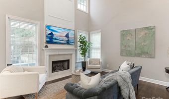 2021 Sablewood Dr, Charlotte, NC 28205