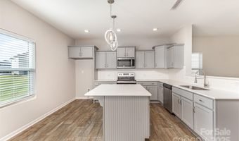 1120 Freeman View Dr, Albemarle, NC 28001
