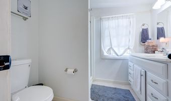 606 S C St, Arkansas City, KS 67005