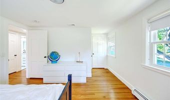 29 Melrose Ave, Barrington, RI 02806