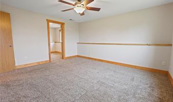 551 Knollwood St W, Annandale, MN 55302