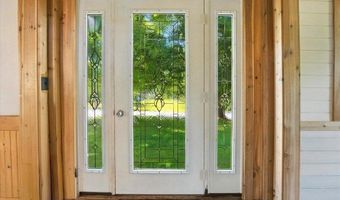 817 Riverside Dr, Augusta, ME 04330