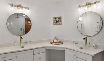 3427 E Dobson Pl, Ann Arbor, MI 48105
