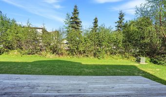 9061 Little Brook St, Anchorage, AK 99507
