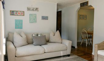 22 Presidents Rd, Bourne, MA 02532