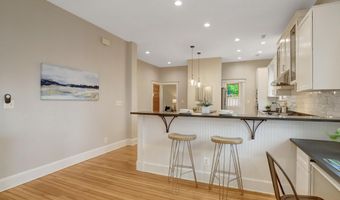 1903 N RANDOLPH St, Arlington, VA 22207