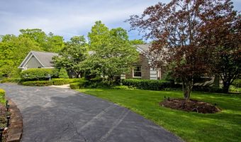 330 Countryside Dr, Ashland, OH 44805