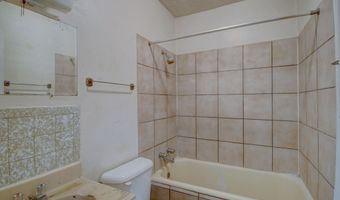 1723 VALLEY Rd SW, Albuquerque, NM 87105
