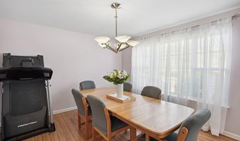 1527 Berkeley Ave, Beachwood, NJ 08722