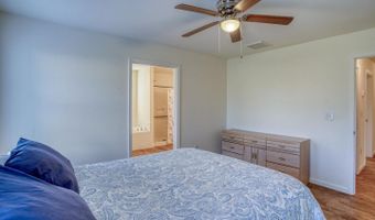 51 LULU Ln, Dover, DE 19901