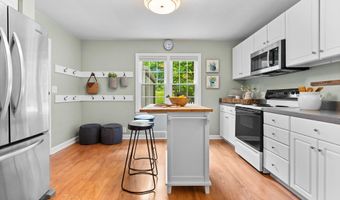 1107 Arborview Blvd, Ann Arbor, MI 48103