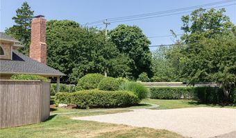 112 Harrison Ave, Newport, RI 02840