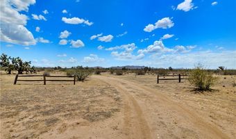 6705 E Red Barrel Dr, Yucca, AZ 86438