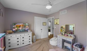 9 WOODFIELD Ln, Allentown, NJ 08501