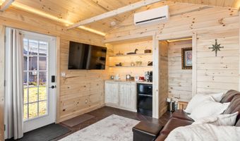 1105 S Belfast Ave, Augusta, ME 04330