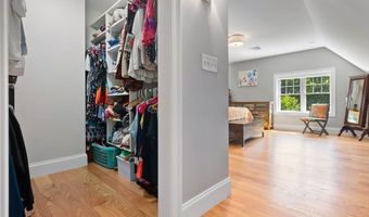 418 Mystic St, Arlington, MA 02474