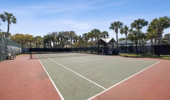 330 GARDEN Ln, Atlantic Beach, FL 32233