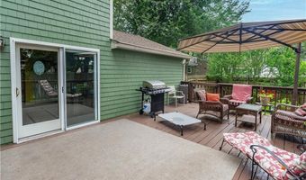 65 Jeri Lynn Cir, Warwick, RI 02886
