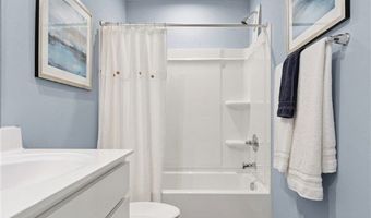182 Captain Trl, Seville, OH 44273