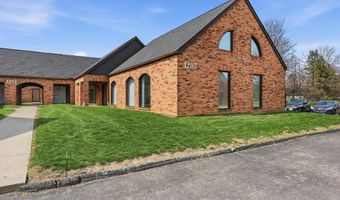 1287 Worthington Woods Blvd, Columbus, OH 43085