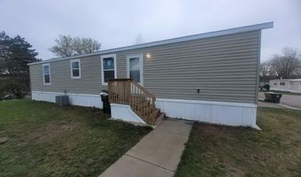 75 HOLLYWOOD Dr 182, Madison, WI 53713