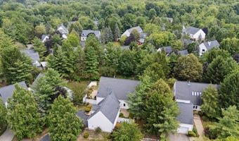 985 Goldenrod Trl, Aurora, OH 44202