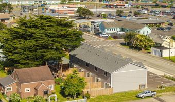 318 11TH St, Bandon, OR 97411