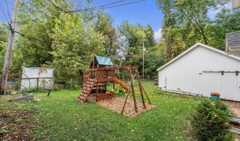 436 Pinewood St, Ann Arbor, MI 48103