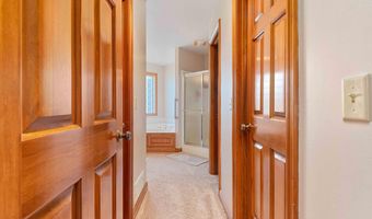 1908 Bent Tree Ct, Auburn, IN 46706