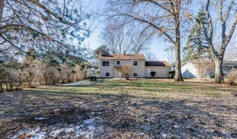 719 Webster St, Algonquin, IL 60102