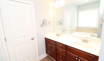 5013 Sunny Creek Ln, Apex, NC 27502