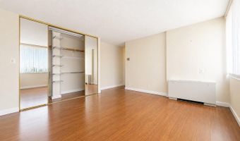 1301 S ARLINGTON RIDGE Rd S 508, Arlington, VA 22202
