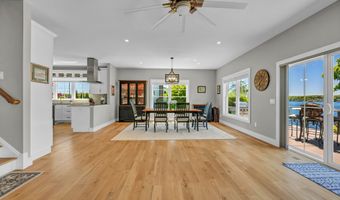 21 Lakeview Rd, Brookfield, CT 06804