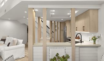 1963 Swallow Ln, Carlsbad, CA 92009