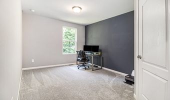 2865 Dillon Dr, Ann Arbor, MI 48105