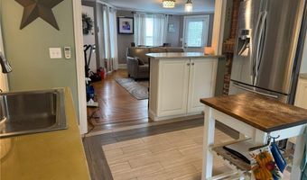 4 Hammond St 5, Newport, RI 02840