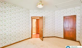 1859 Sherwood Cir, Allentown, PA 18103
