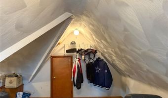 2812 Ogden Pl, Utica, NY 13501