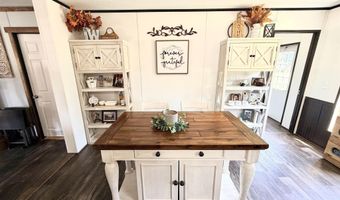 560 N 2nd St, Ashdown, AR 71822