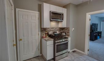 2828 Residence St, Alton, IL 62002