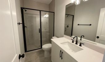 200 E Moore St B, Apex, NC 27502