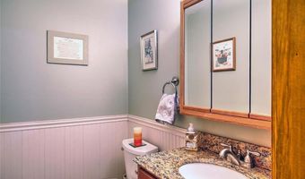 55 Whisper Ln, North Kingstown, RI 02852