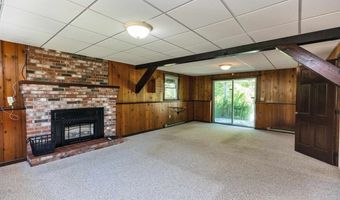 377 High St, Candia, NH 03034